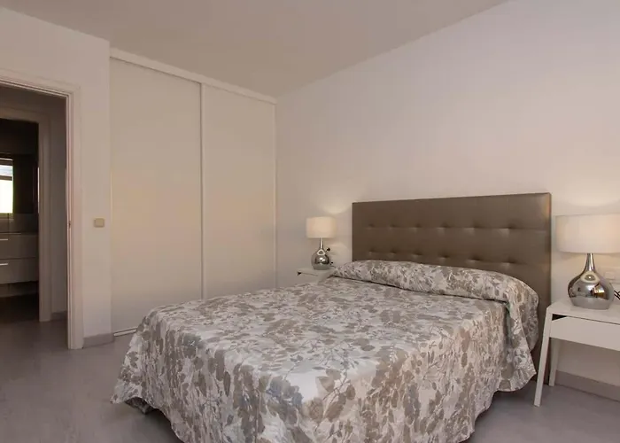 Mare 96 - One Bed Daire