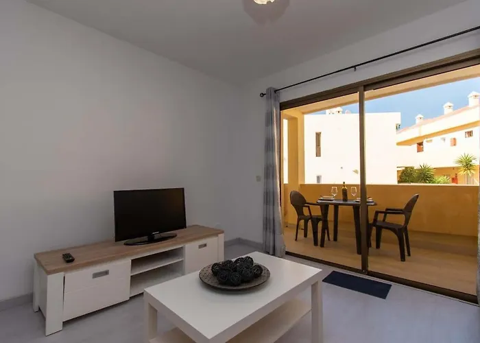 Mare 96 - One Bed Daire